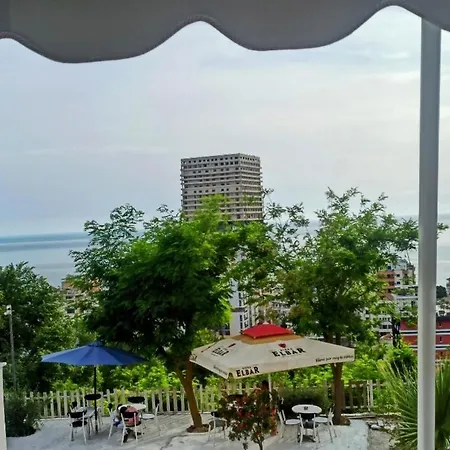 Hotel Gozhina 3*
