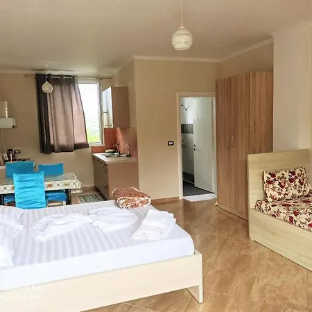 Hotel Gozhina 3*